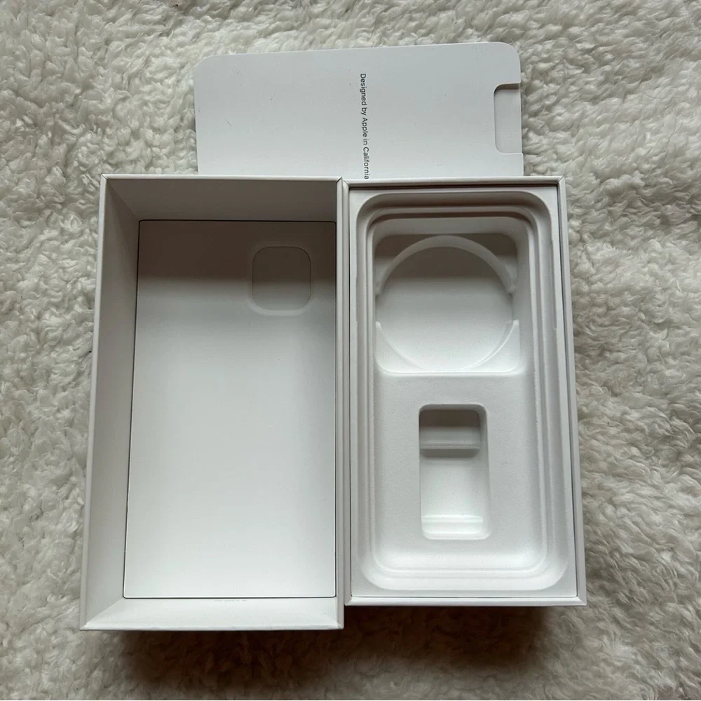 iPhone 11 White 64 GB Empty Box Only